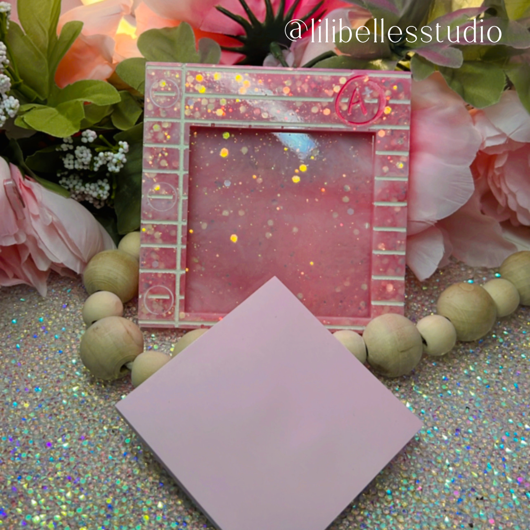 Pink- notepad holder (resin)