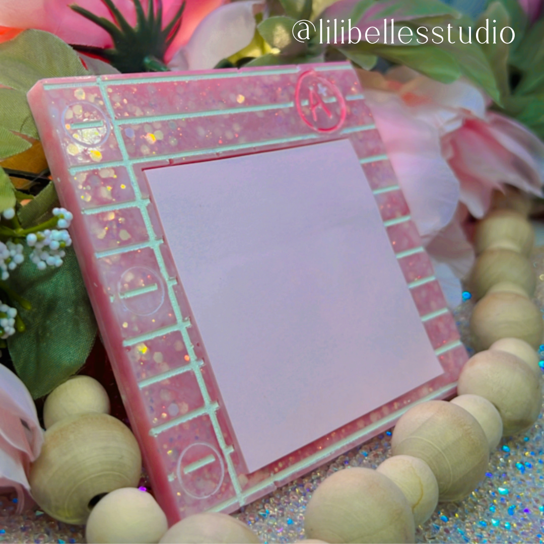 Pink- notepad holder (resin)