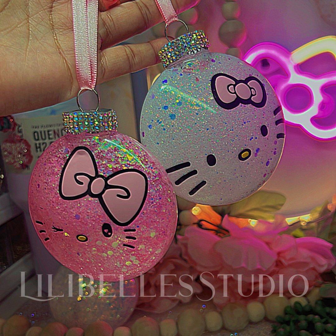 Kitty ornaments set