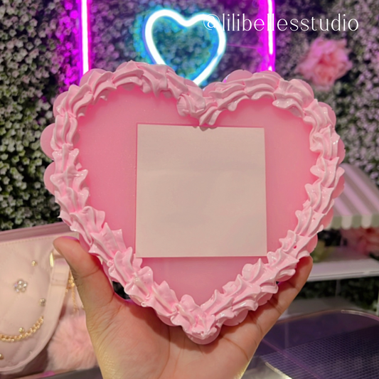 Heart cake notepad holder