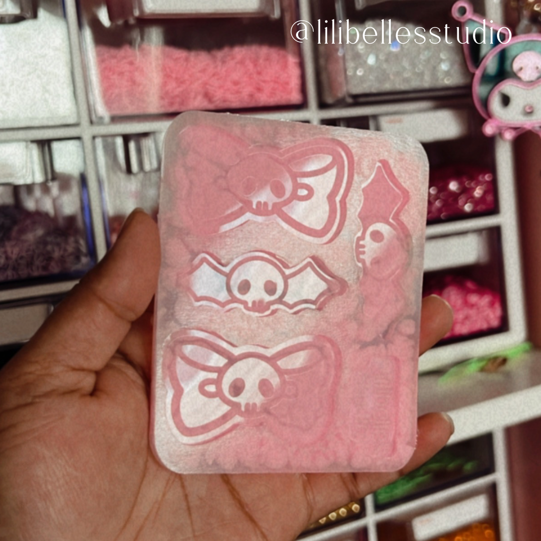 Bow skulls Mold