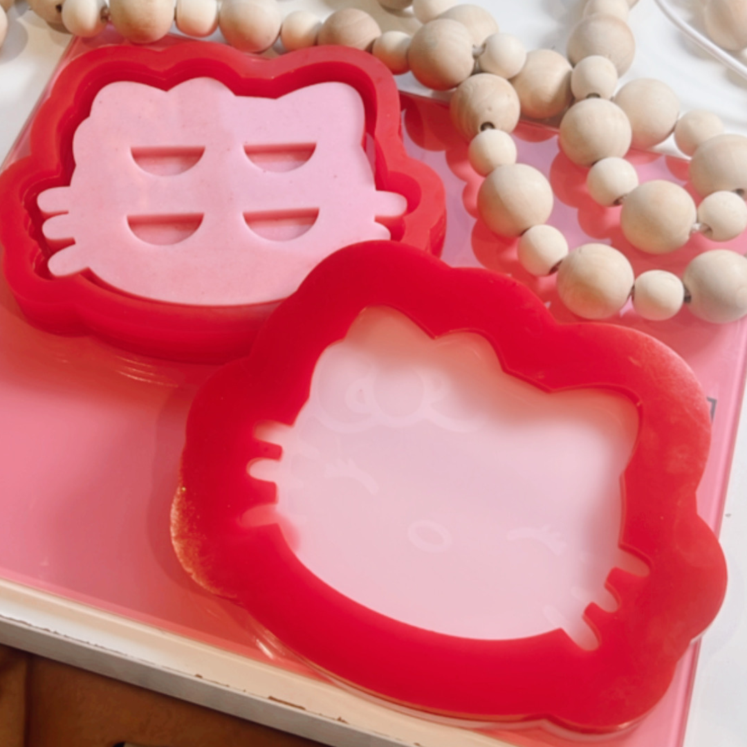 Pretty Kitty double eyelash holder mold